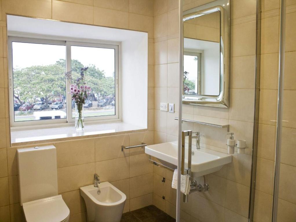Axis Suites photo