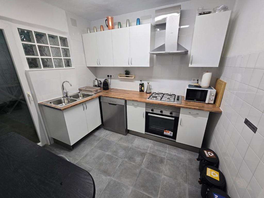 Apartment in the Mediterranean port of Cambrils - 2