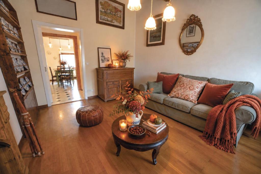 Poetic Florence Historic Centre - Large Apartment with 3 Bedrooms, 2 Bathrooms, Elevator, Parking, and View - 2