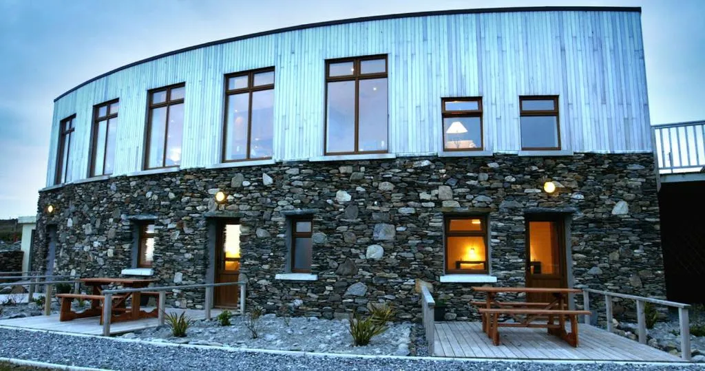 Dolphin Hotel, hotel v destinaci Inishbofin