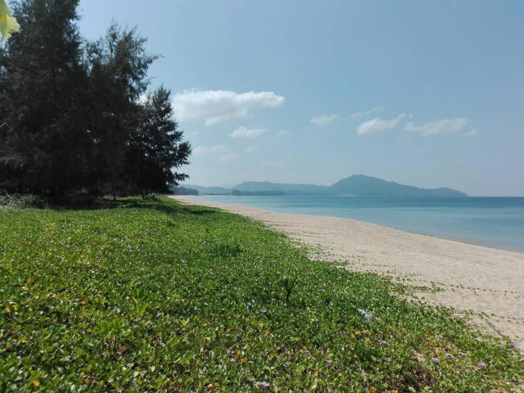 Exterior view, Maikhao Beach Guest House in Phuket