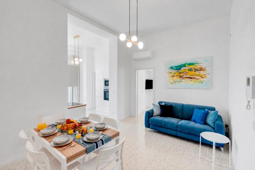 Sorrento Skyline 3BR Apartment Seaview Terrace - 5