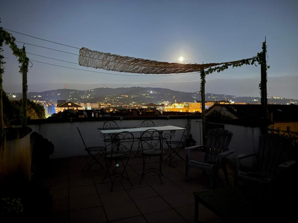 Studio with 360 panoramic terrace overlooking the city - 4