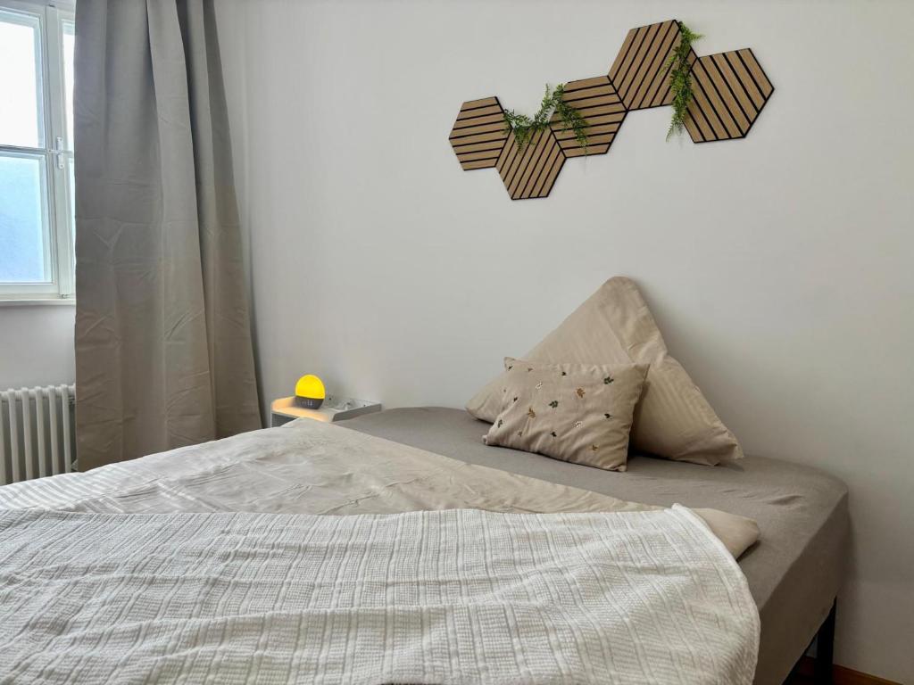 City Apartment Top 3 - 5