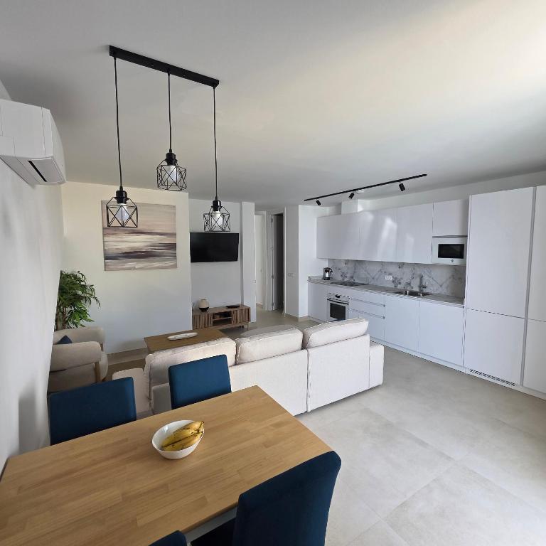 Alisios Home - Near Beach & Private Patio - 3