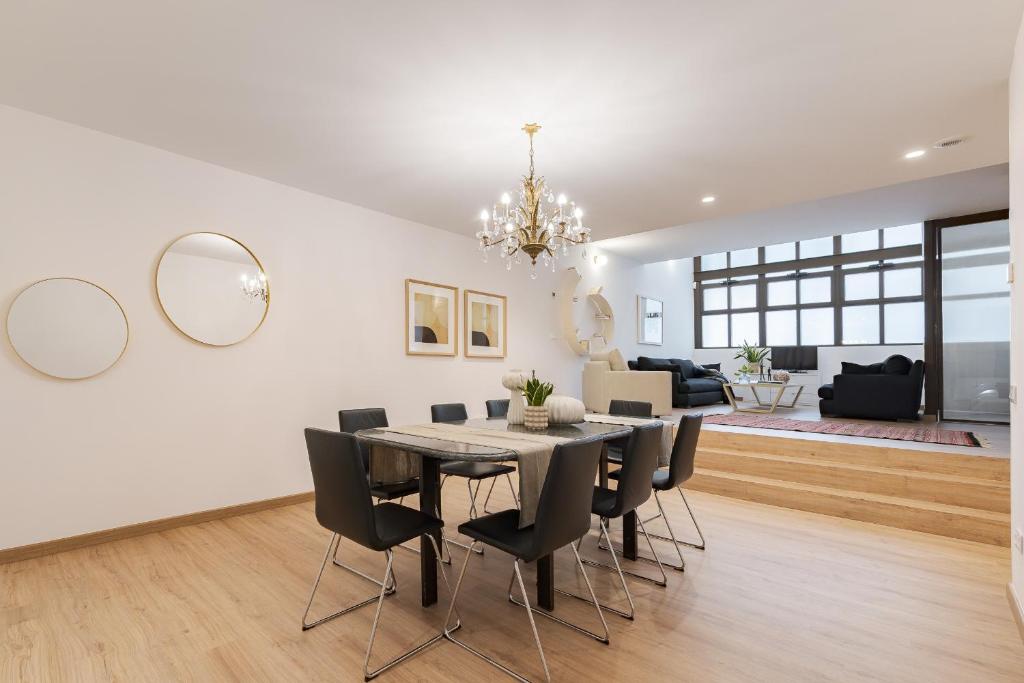 Grand Apartment in the heart of Chamberi - 3