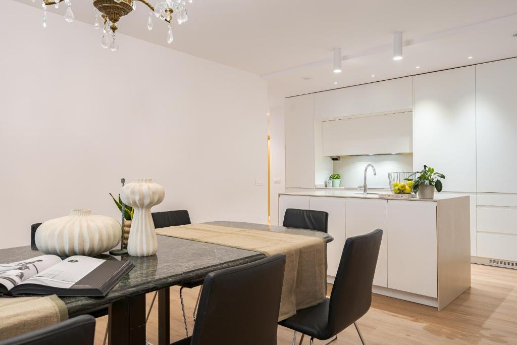 Grand Apartment in the heart of Chamberi - 4