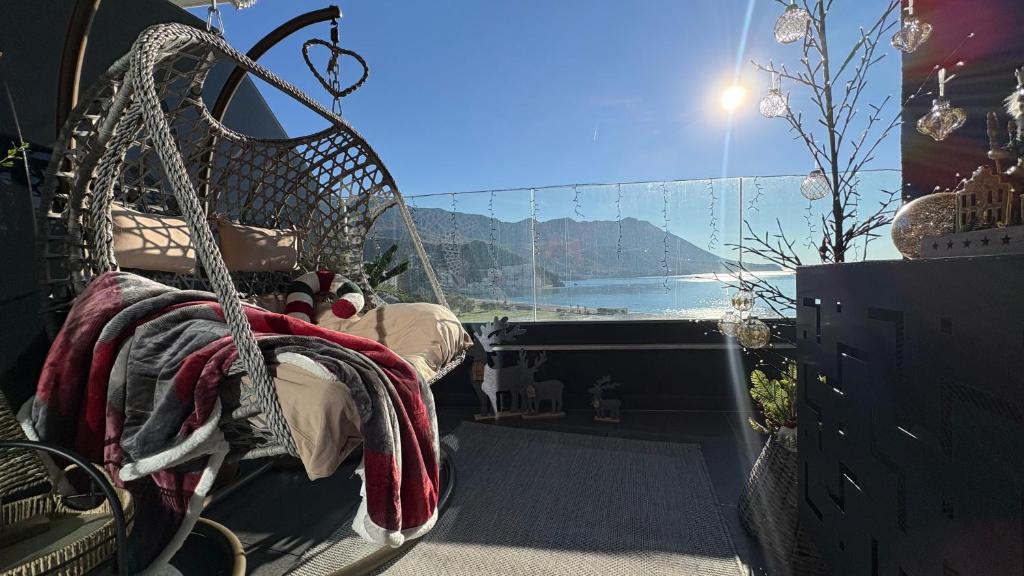 KRUNA 406 Luxury Sea View Apartment in Becici - 2