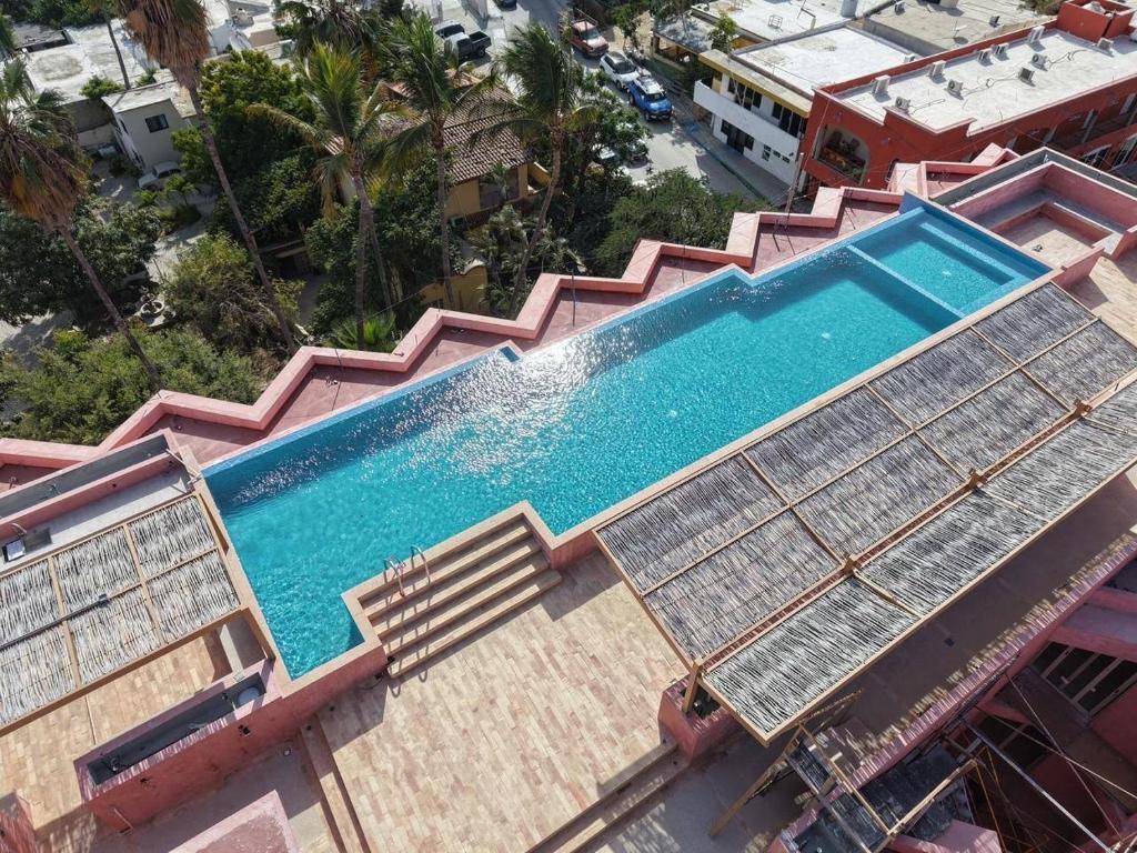Art District Blush, Rooftop Infinity Pool - 1