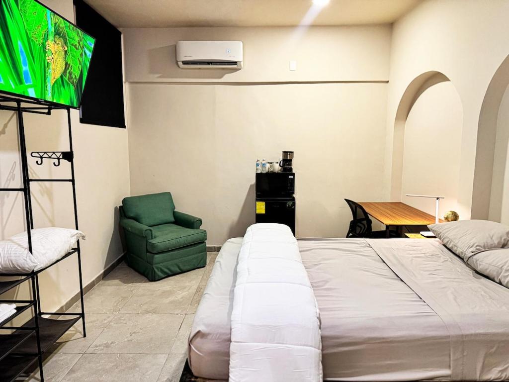 8min to US Consulate Fast WiFi Free Parking - 1