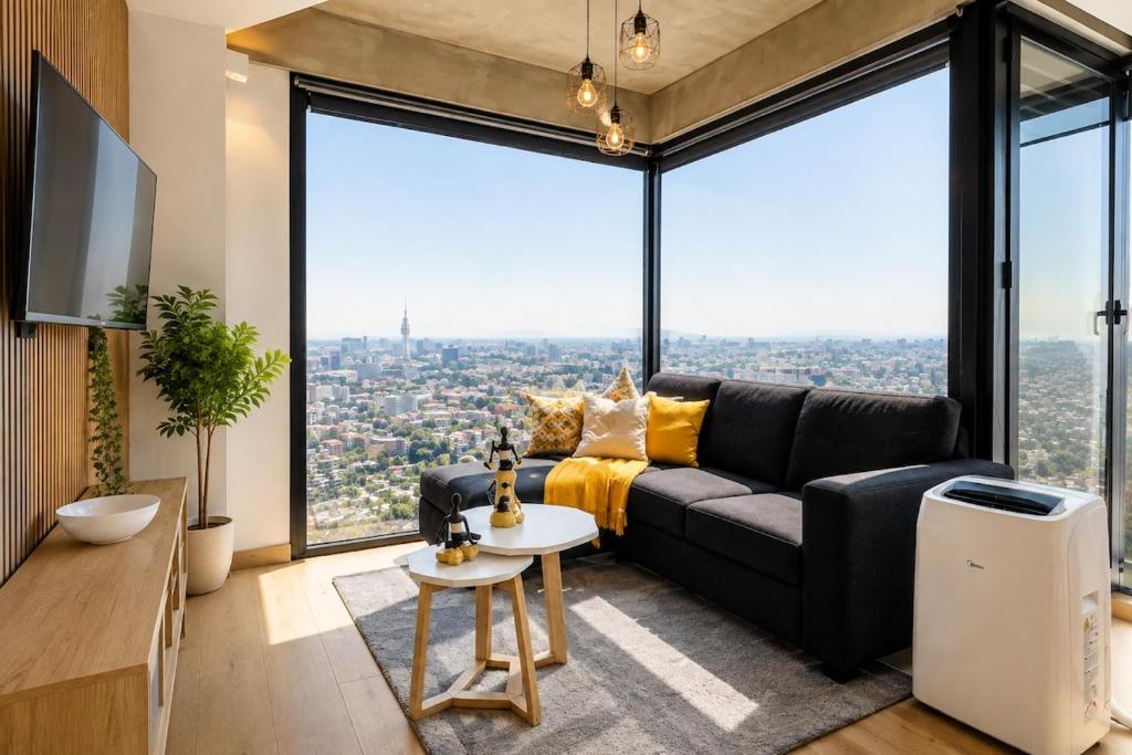 Reforma 24th Floor 2BR Apt View Pool CDMX - 3