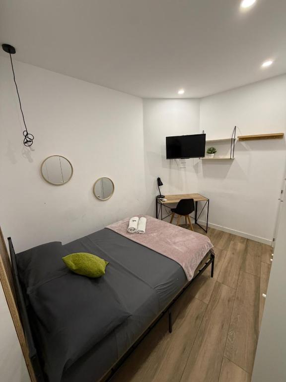 Mayor hostal - 1