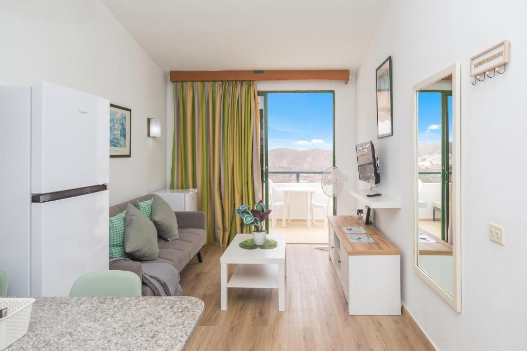 Paradise Hill - Terrace & Seaviews - 3