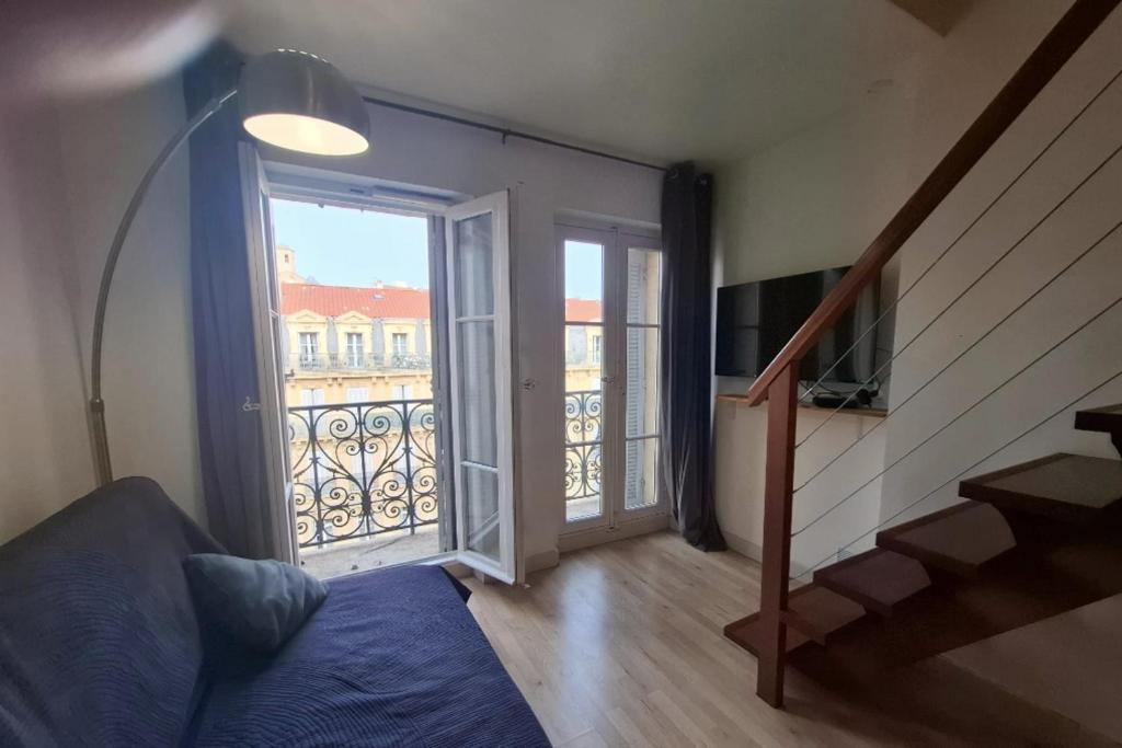 Duplex avec balcon au pied du Tramway République - 2