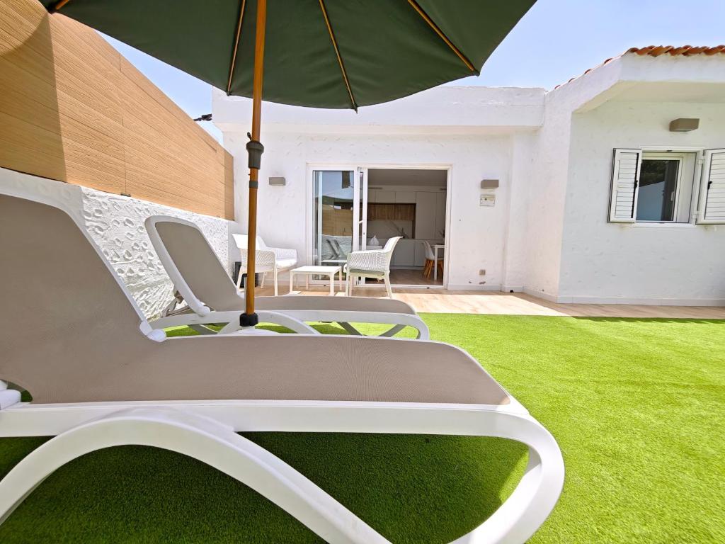 Bungalow with private pool and garden next to the Yumbo Center - 5