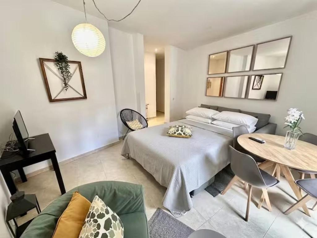 Apartamento céntrico con dos dormitorios y 2 baños - 2