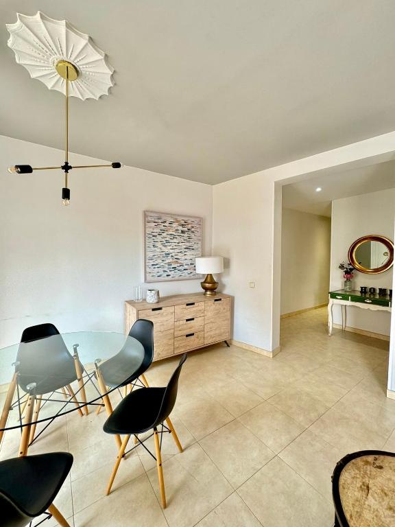 Apartamento luminoso con balcón en el centro - 2