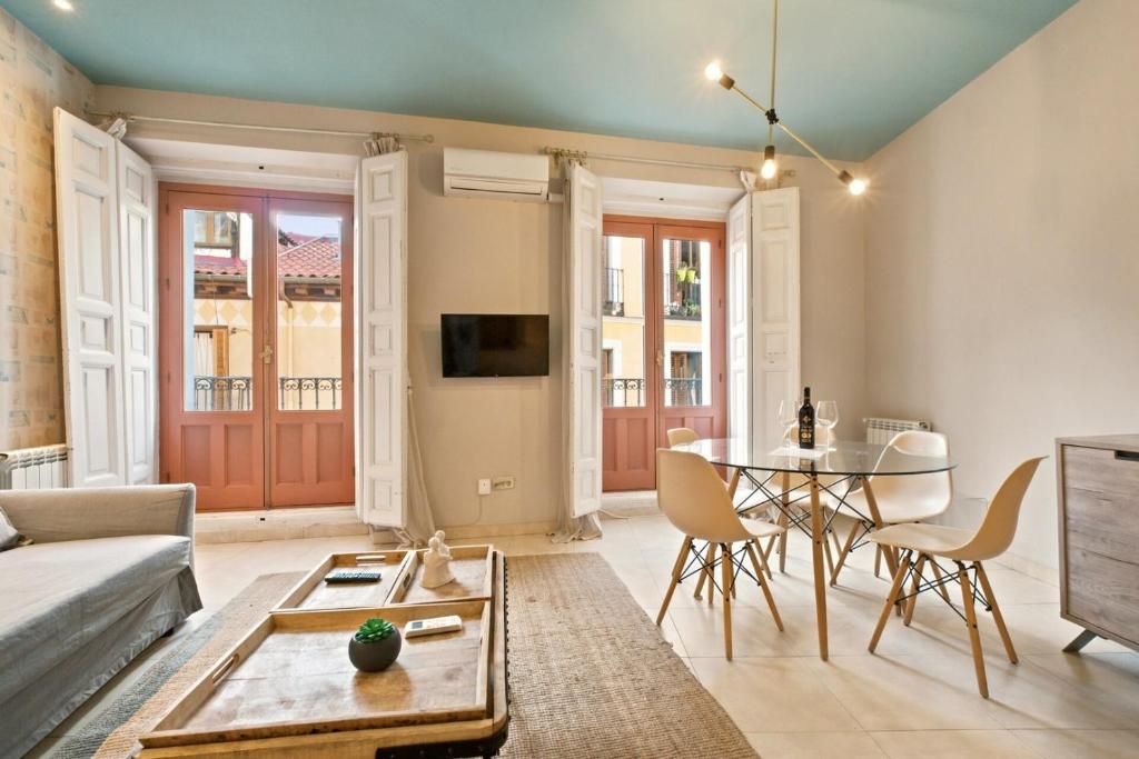 Apartamento luminoso y moderno en el centro - 3