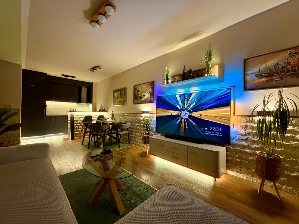 Marble Home - 1
