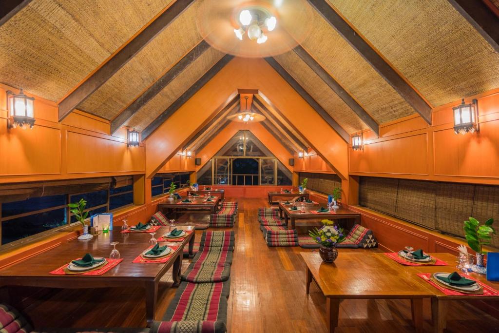 โครัล โฮเต็ล บางสะพาน (Coral Hotel Bangsaphan)