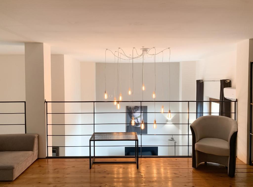 Elegant Studio Cagliari 60 m² + Balcony - 4