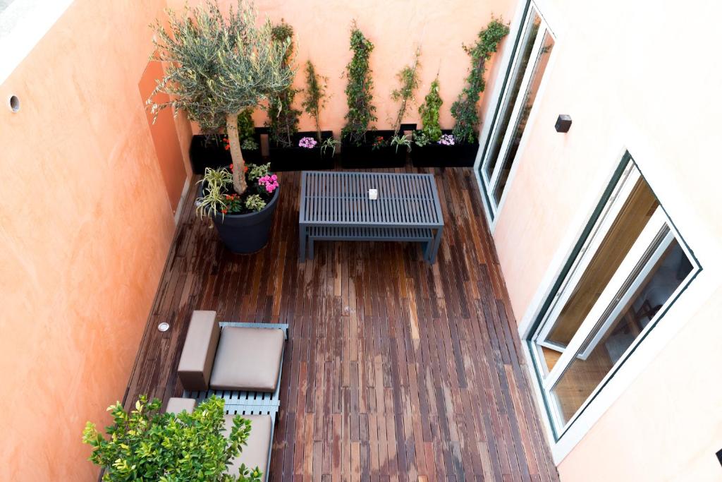 Flora Chiado Apartments photo