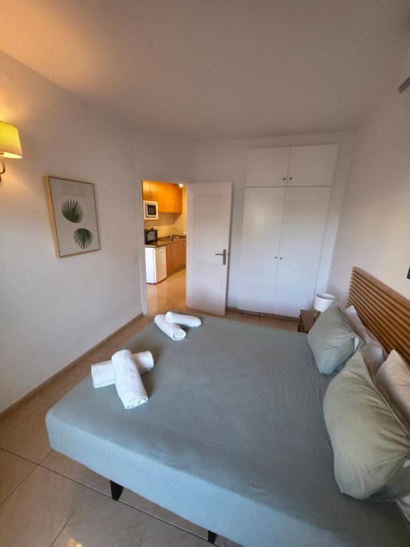 Benalbeach 609 with Garden and Sea View - 4