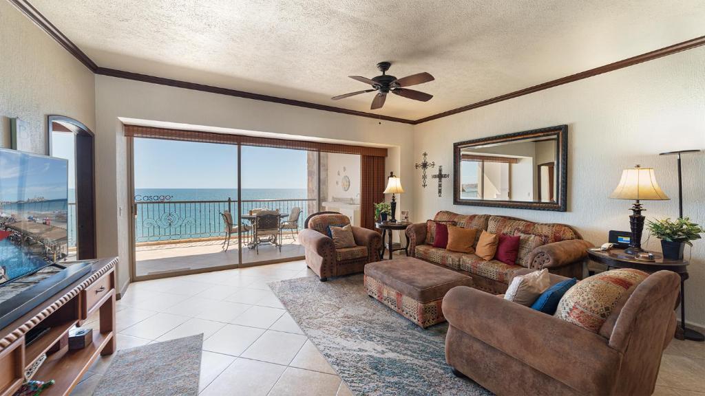 A Wave From It All Charming Oceanfront - 2