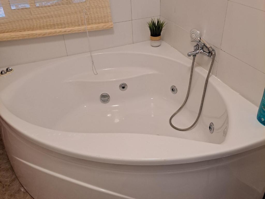 Apartamento con jacuzzi - 5