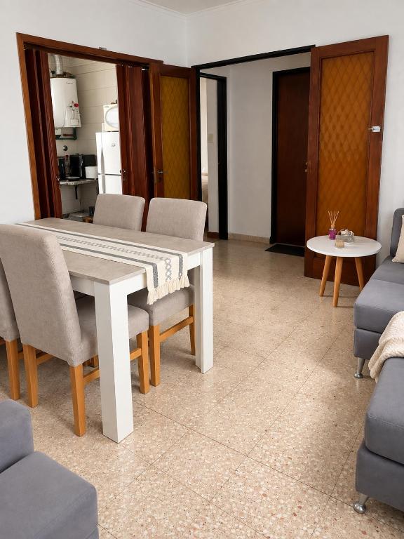 Habitación en La Plata dentro de departamento - 2