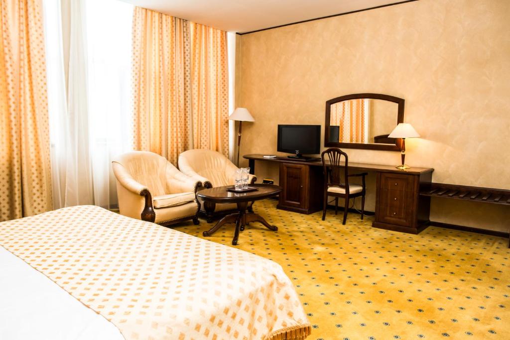 Hotel Imperial Inn photo