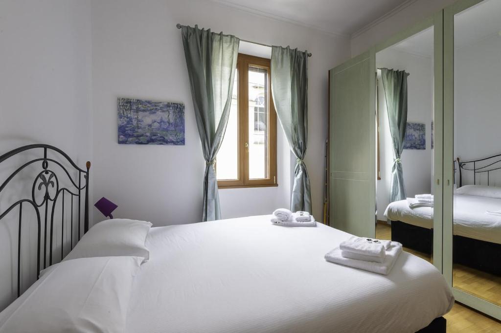 Vatican Enchanting Two Bedroom - 5