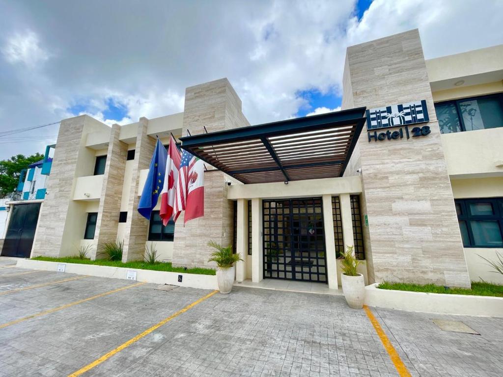 Hotel 28 Cancun - 1