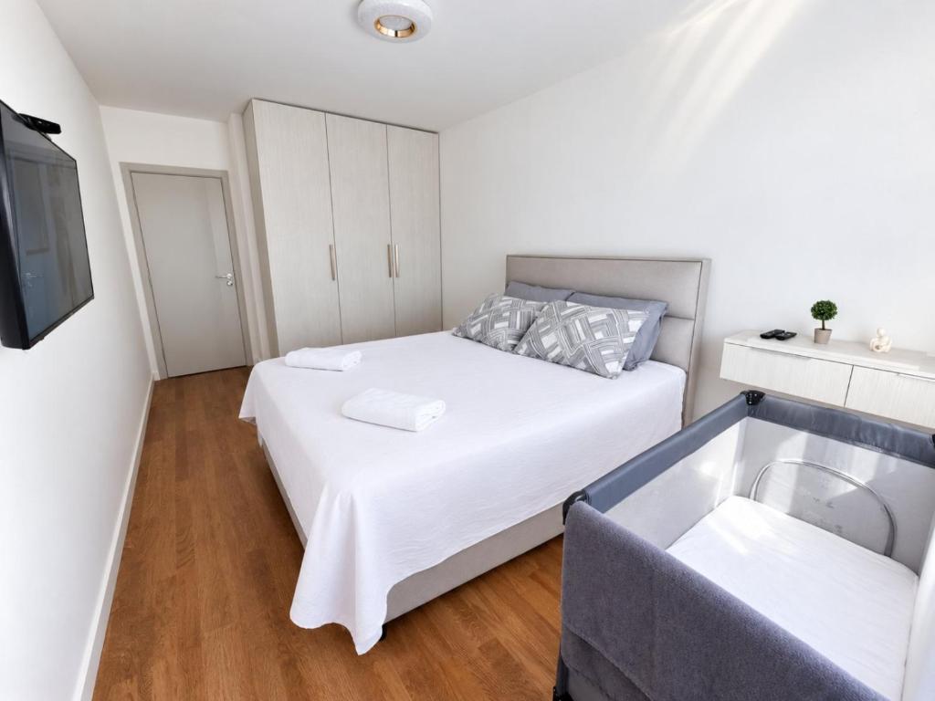 AA Apartment - 5