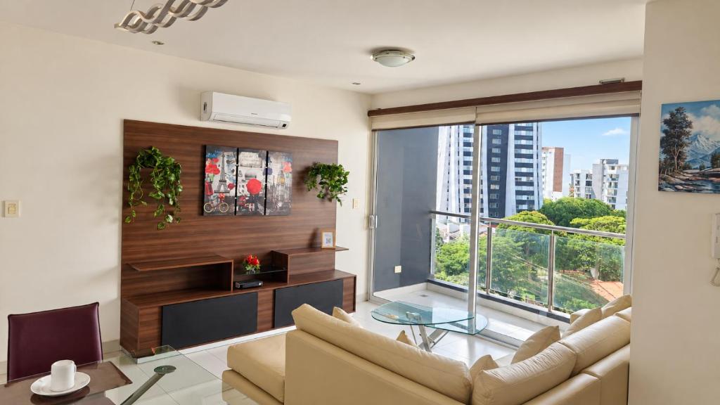 Cómodo apartamento, céntrico y con vista urbana - 4