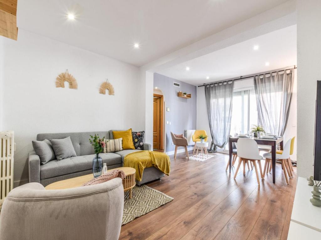 Spacious Apartment near Retiro Park - 1