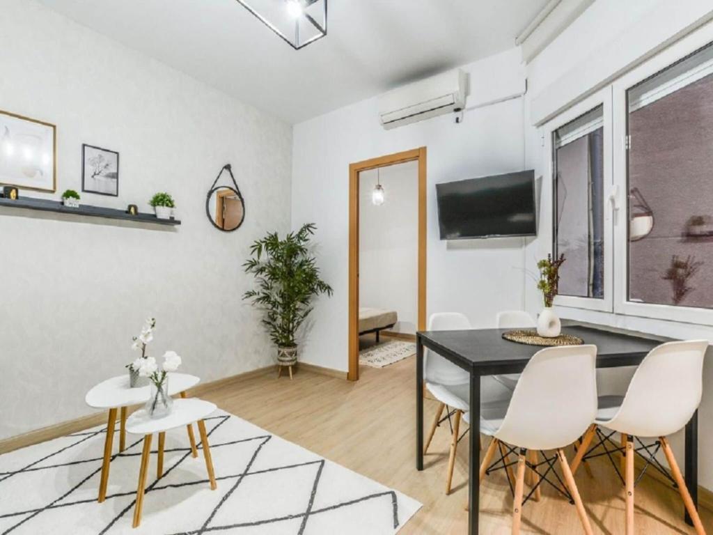 Apartment near Plaza de Espana, Madrid - 2