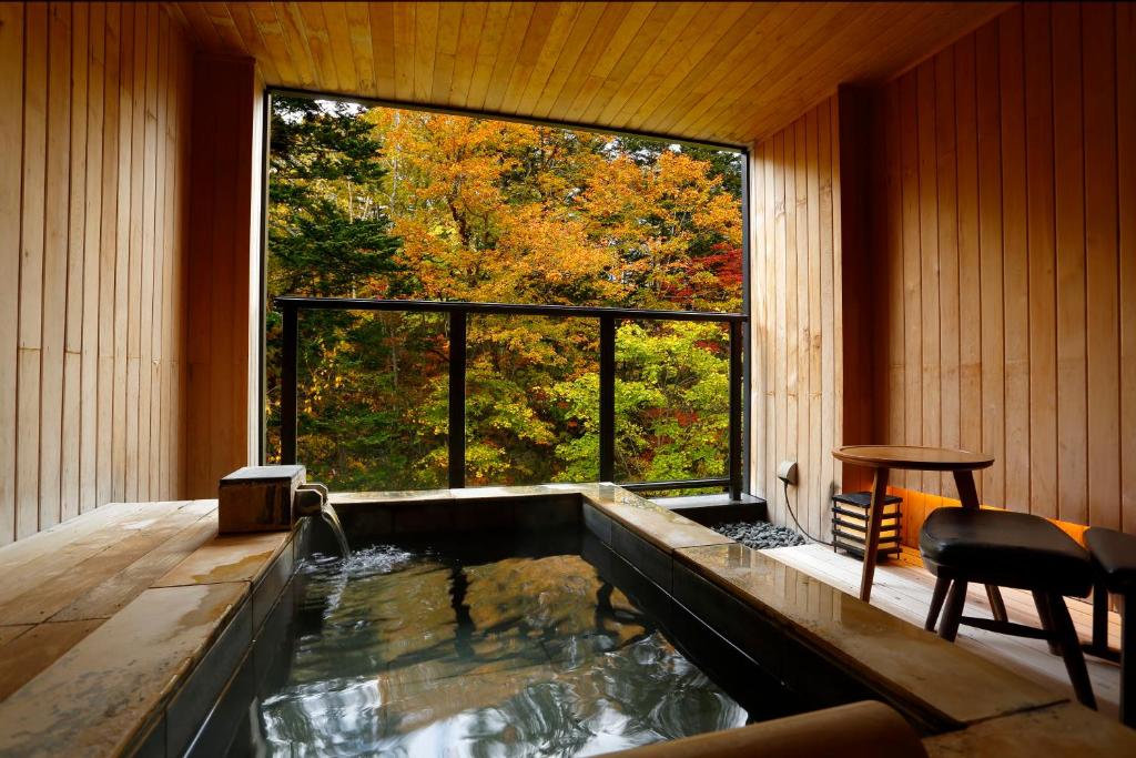Niseko Konbu Onsen Tsuruga Besso Moku No Sho