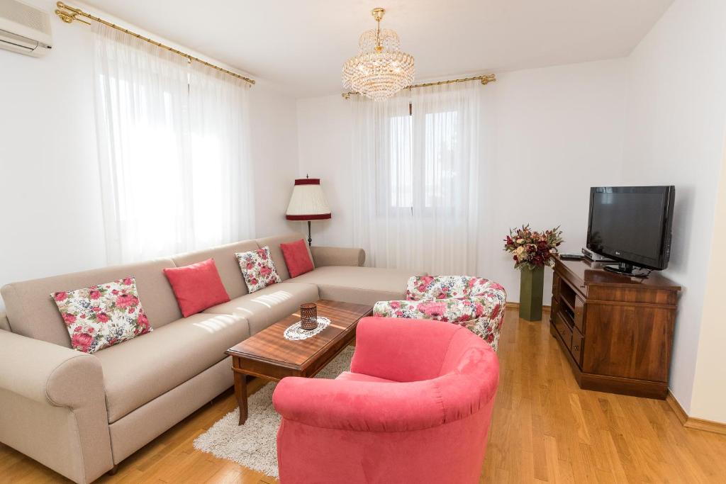 Apartments Villa Castello photo