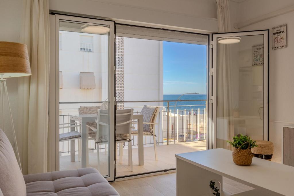 Acogedor apartamento a pocos metros de la playa - 1