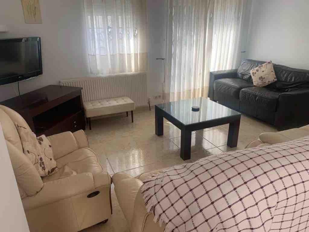 Bundy Villa - 1