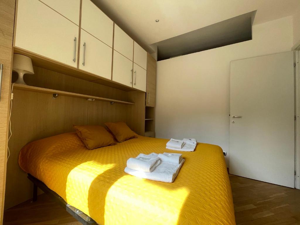 Torino Porta Nuova Cozy Balcony Apartment - 2