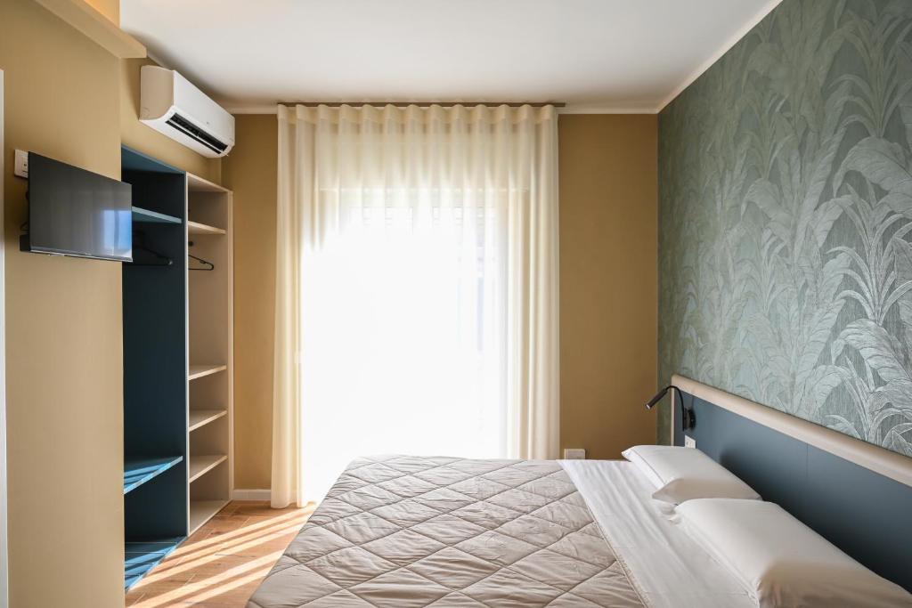 Me Too Exclusive Apartments - Levante Rooms - 2