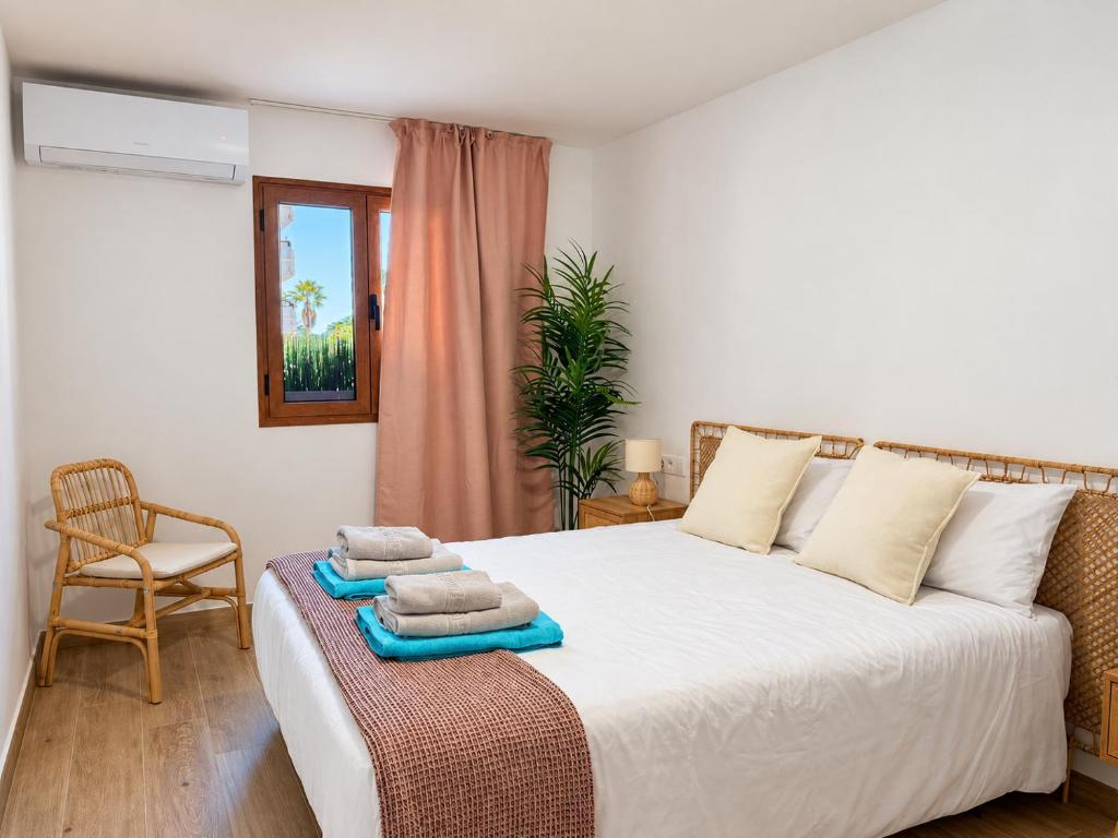 Top Location 3BR , 2BR, communal pool - 3