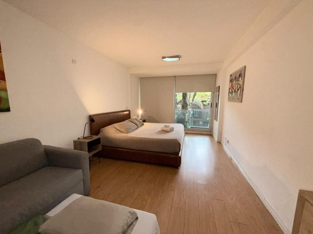 Ideal para ejecutivos con sala de conferencias y cochera - 3