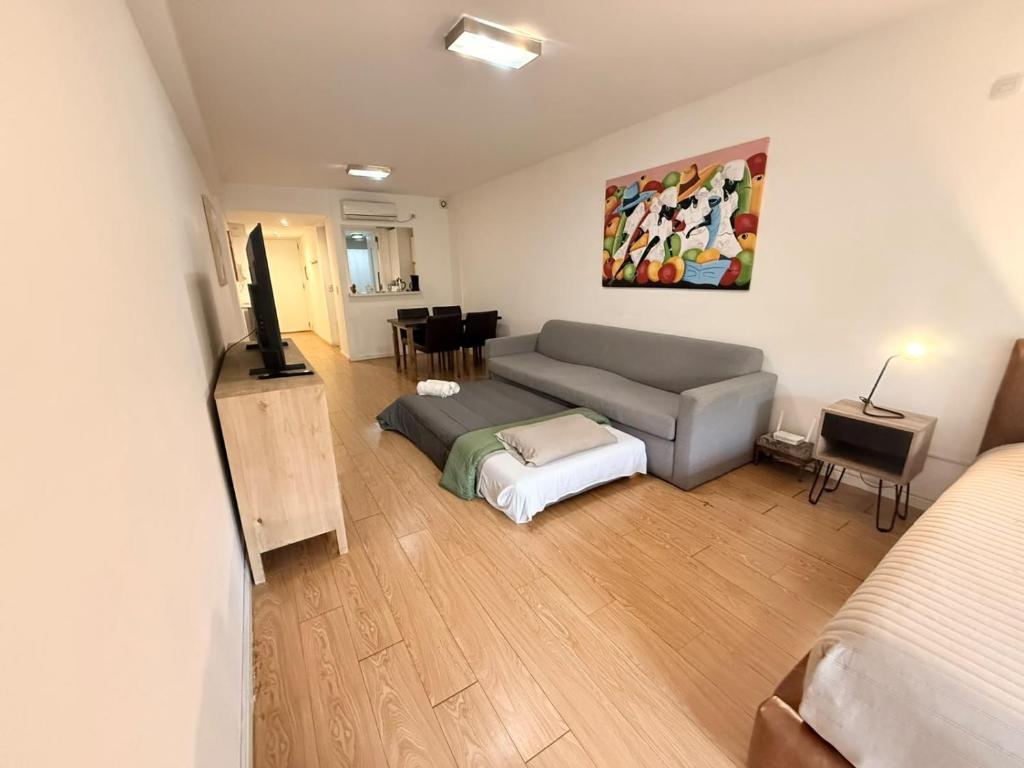 Ideal para ejecutivos con sala de conferencias y cochera - 4