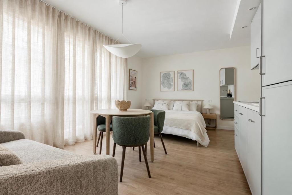 Cozy Studio with Terrace in Vistalegre - 1