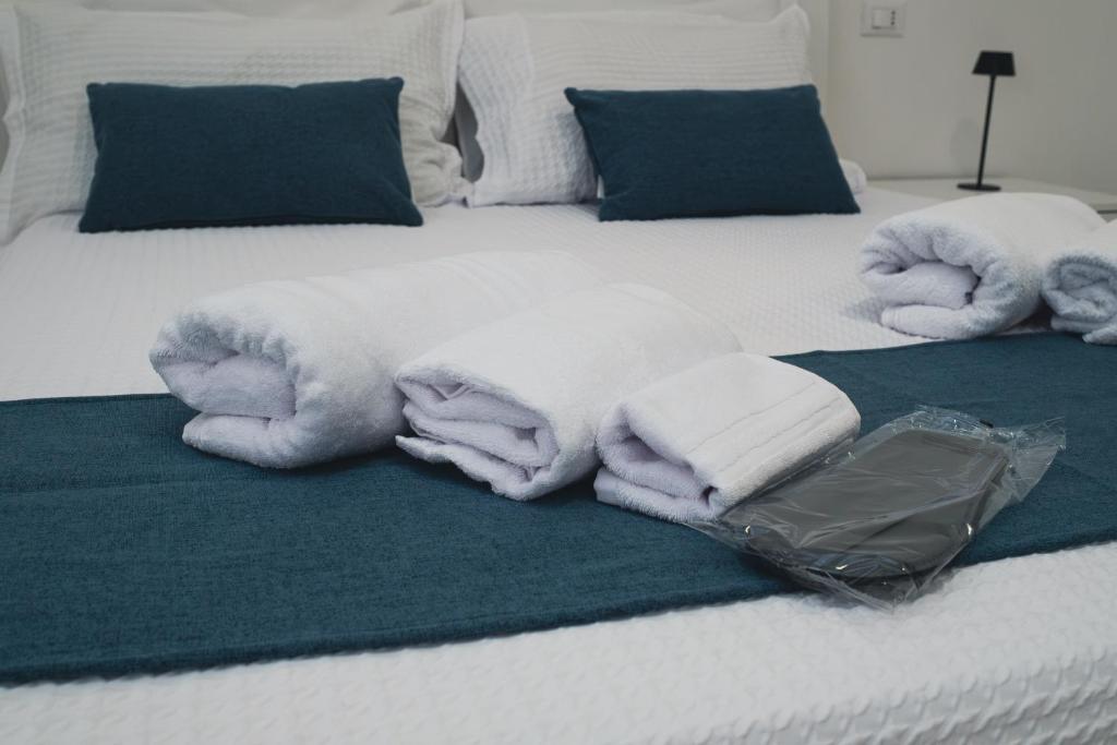 Casa Le Grazie Urban Charm & 3 Double Bedrooms - 5
