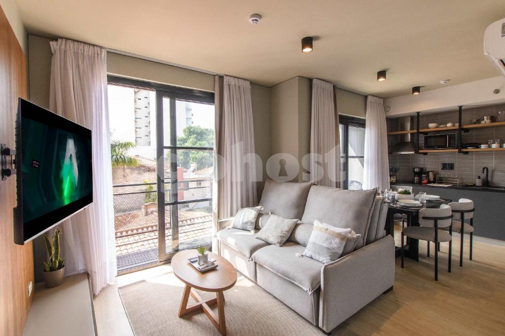 Elegant 1 bedroom apartment in a prime Villa Morra - 1