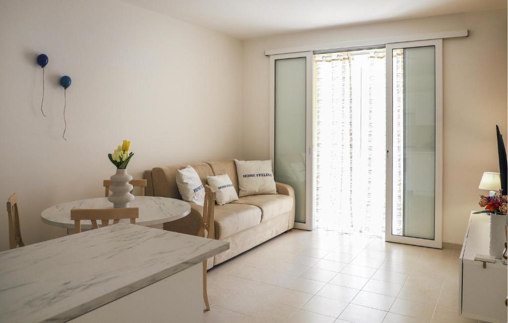Stunning Apartment In Marina Di Ragusa With Wifi - 3